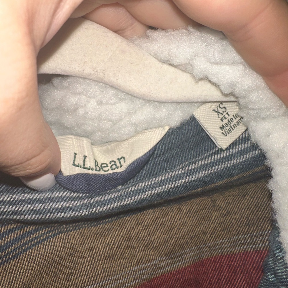 L.L. Bean Dark Blue Utility Jacket with White Sherpa Collar XS pet. outdoor fall - Picture 4 of 13